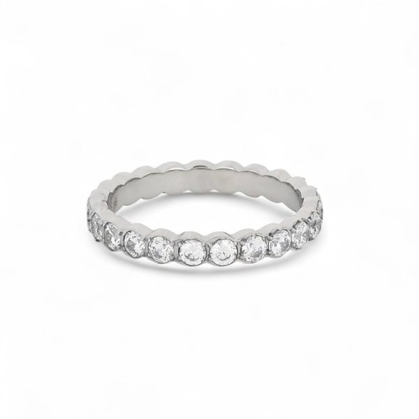 Aliança Delicate com zircônias