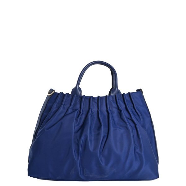 Mala em nylon com textura plissada