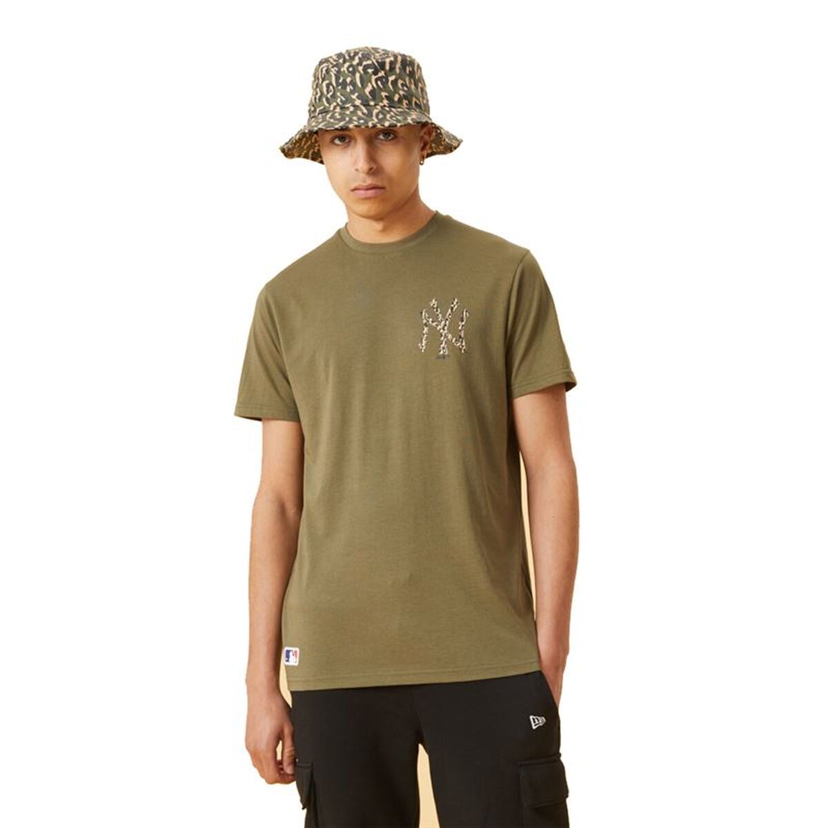 Camisola de Manga Curta Homem New Era MLB New York Yankees M Caqui