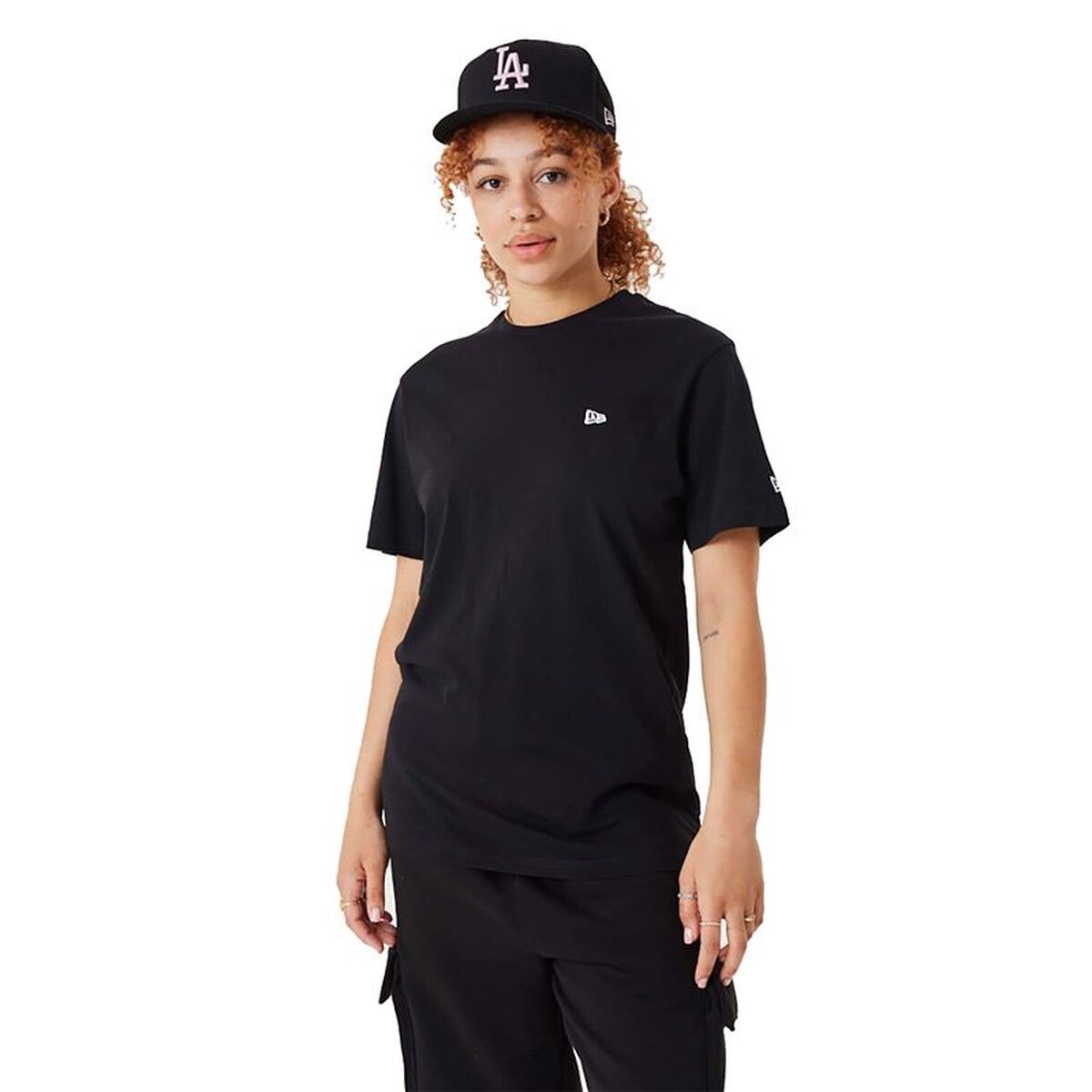 Camisola de Manga Curta Homem New Era Essentials Preto